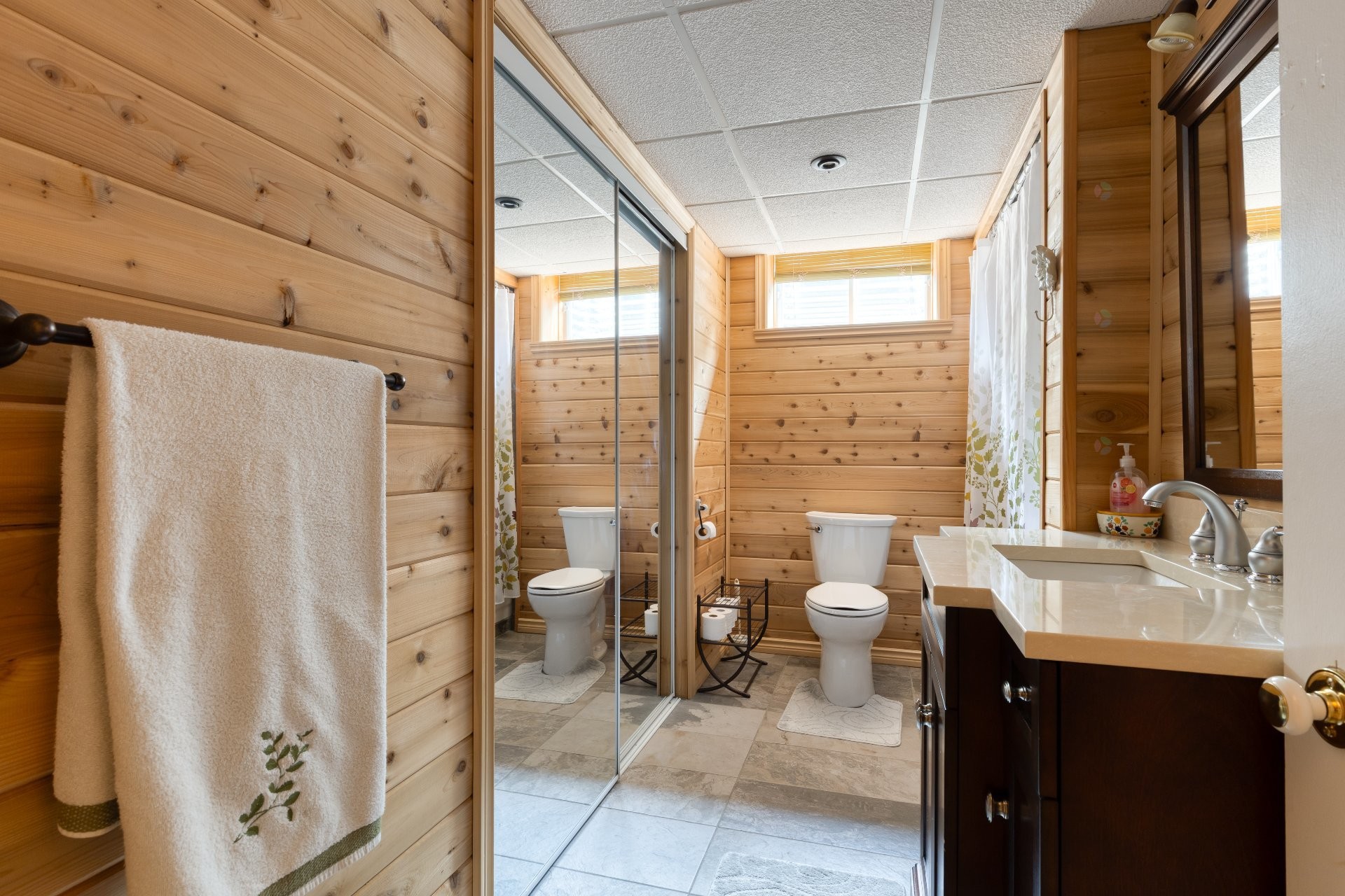 Salle de bains - 471 Ch. Des Pins, Saint-Zénon, QC - Indoor Photo Showing Bathroom