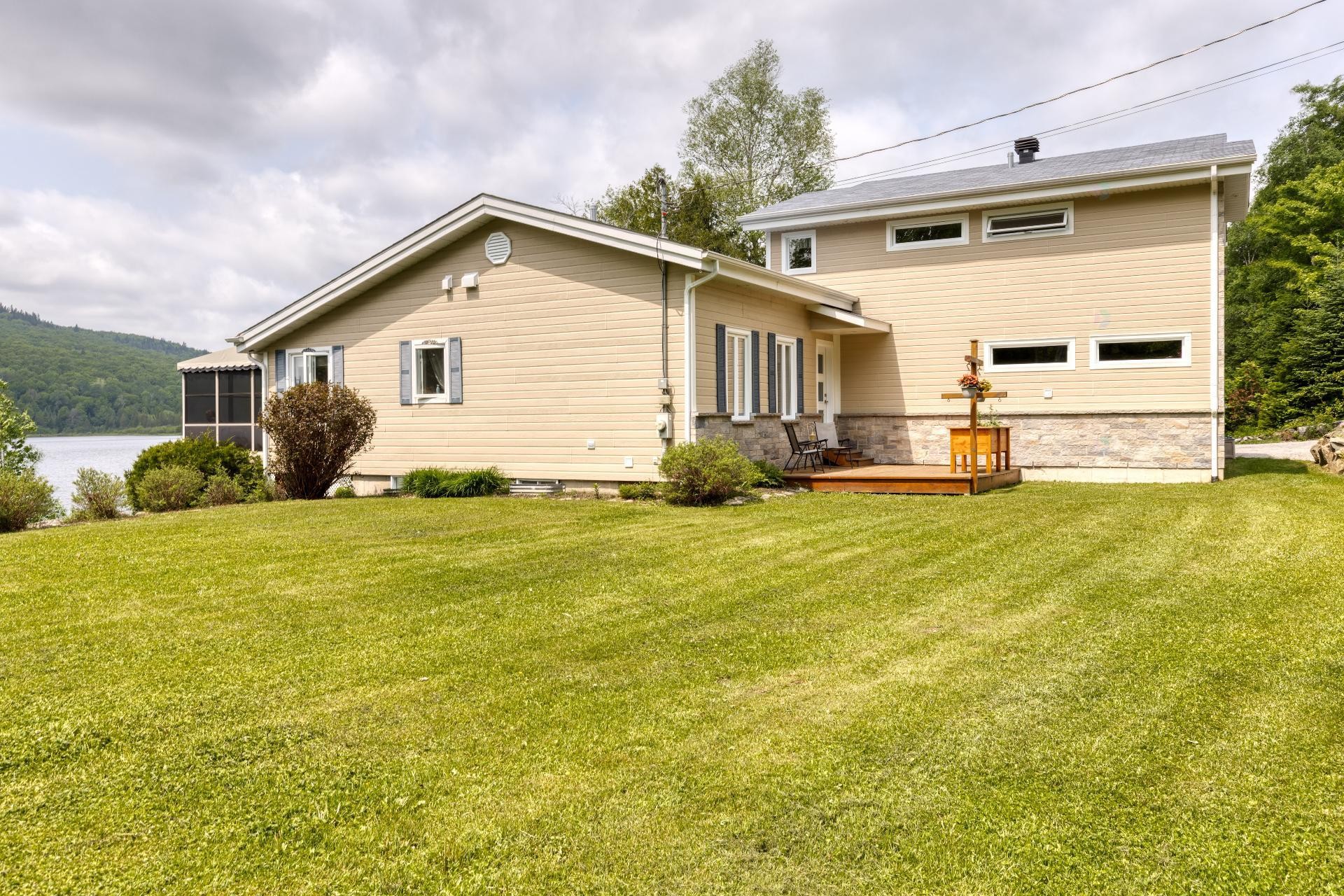 Extérieur - 471 Ch. Des Pins, Saint-Zénon, QC - Outdoor