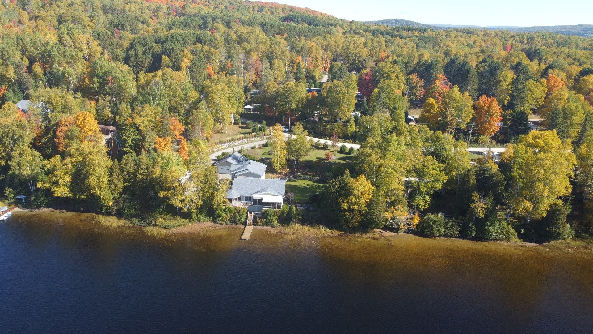 Photo aérienne - 471 Ch. Des Pins, Saint-Zénon, QC - Outdoor With Body Of Water With View