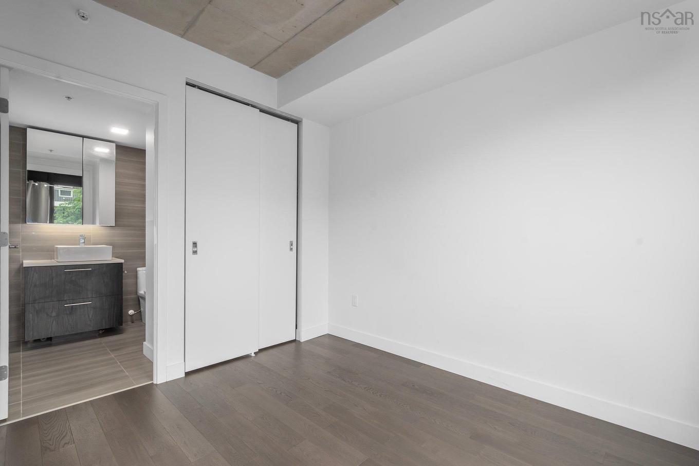 312 1048 Wellington Street, Halifax, NS