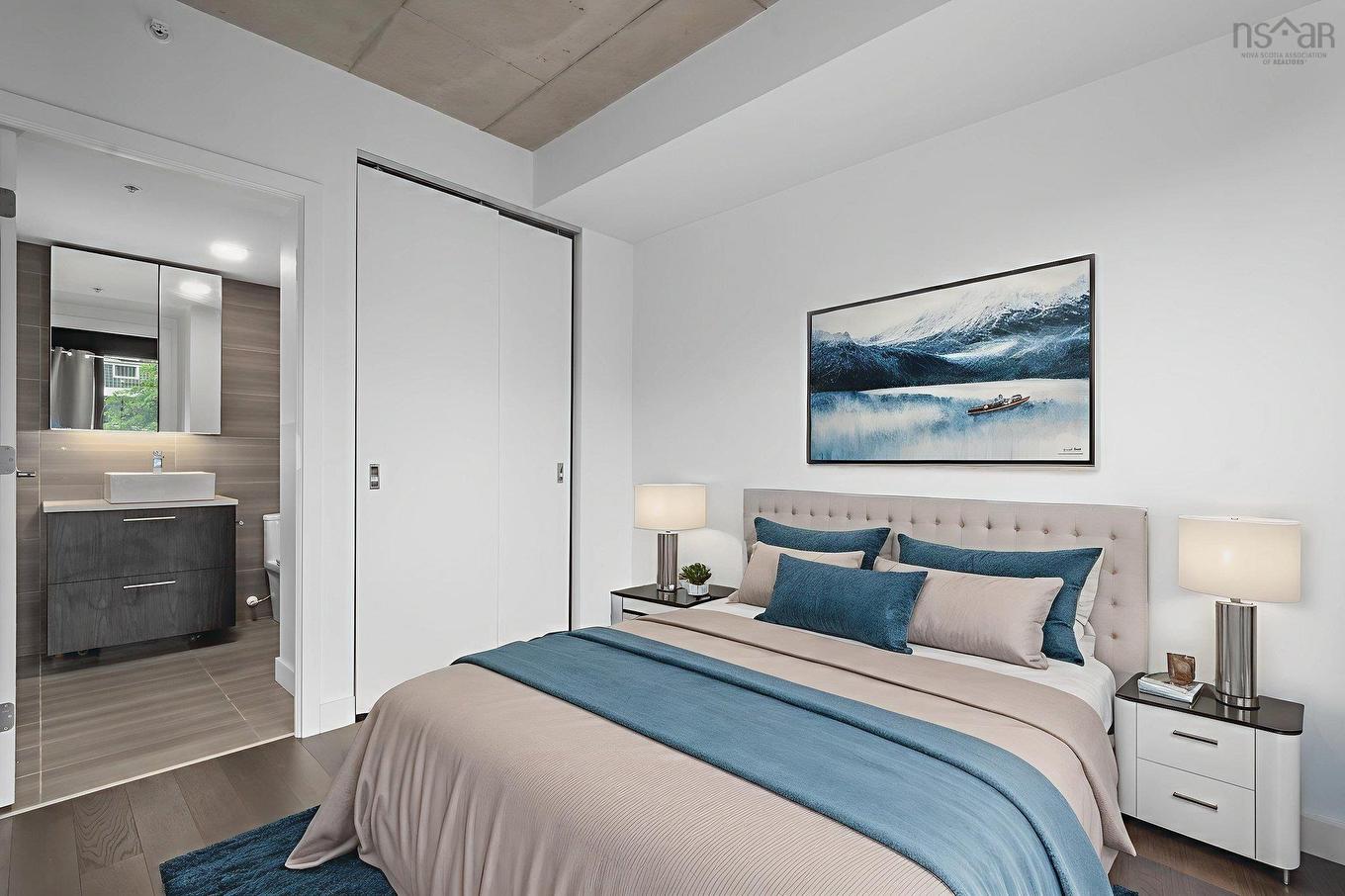 312 1048 Wellington Street, Halifax, NS