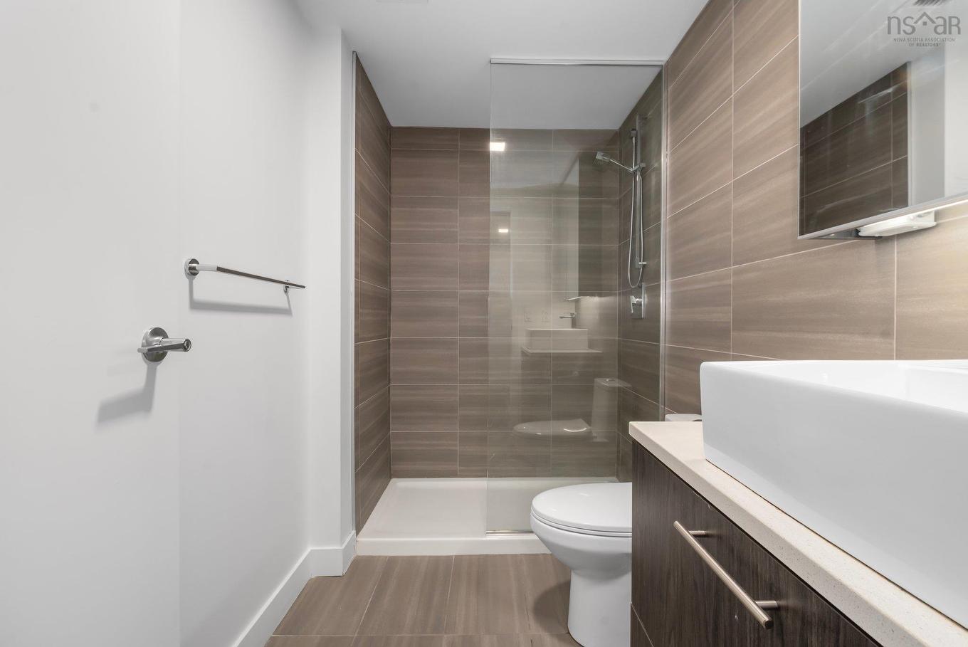 312 1048 Wellington Street, Halifax, NS