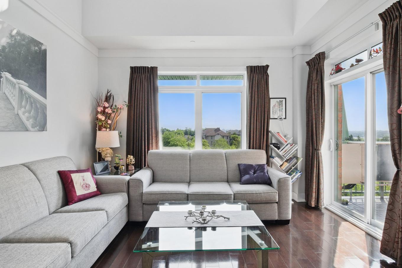 Salon - 702-1180 Ch. D'Aylmer, Gatineau (Aylmer), QC - Indoor Photo Showing Living Room