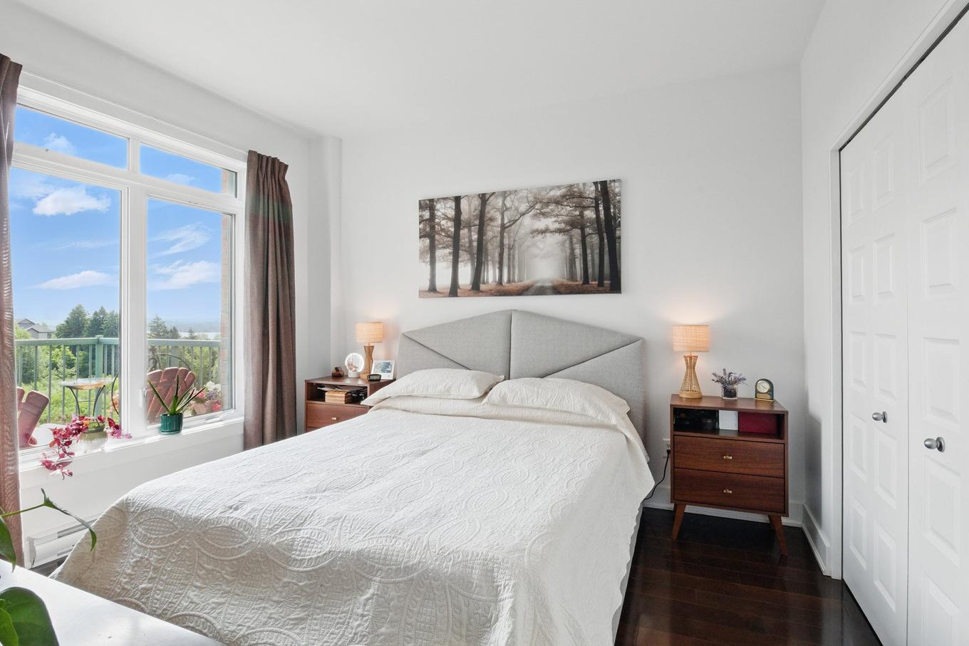 Chambre à coucher - 702-1180 Ch. D'Aylmer, Gatineau (Aylmer), QC - Indoor Photo Showing Bedroom