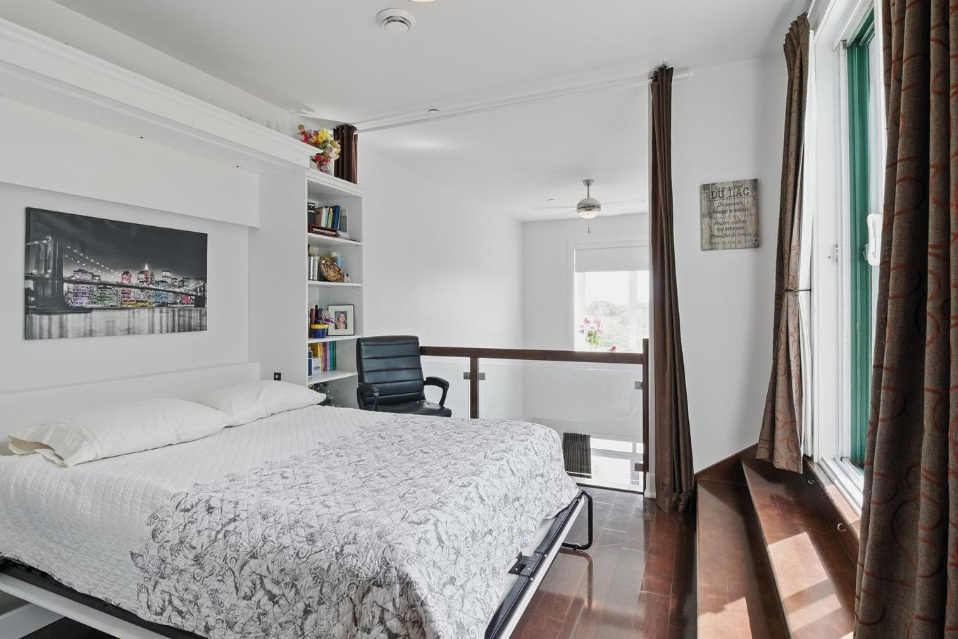 Chambre à coucher - 702-1180 Ch. D'Aylmer, Gatineau (Aylmer), QC - Indoor Photo Showing Bedroom