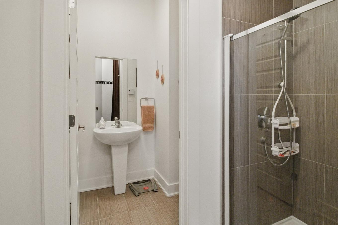 Salle de bains - 702-1180 Ch. D'Aylmer, Gatineau (Aylmer), QC - Indoor Photo Showing Bathroom