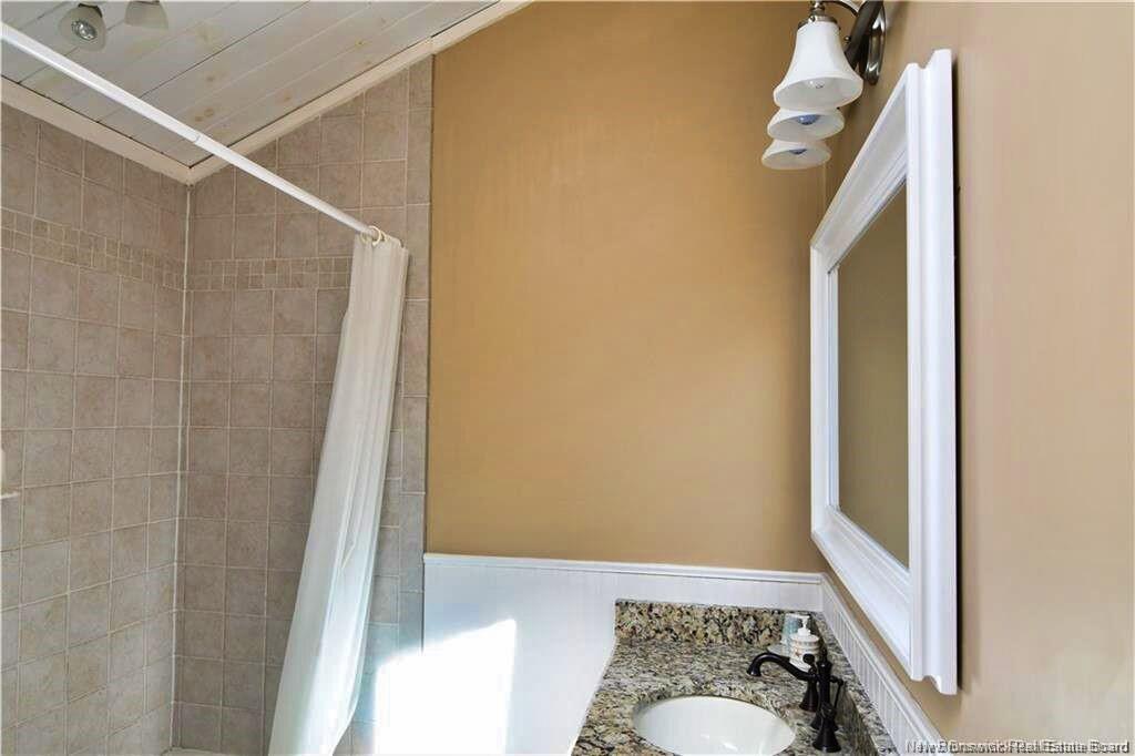 422 Fundy Dr, Wilsons Beach, NB