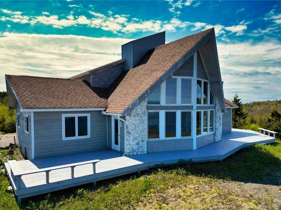 422 Fundy Dr, Wilsons Beach, NB