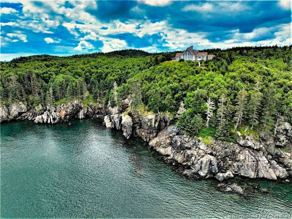 422 Fundy Dr, Wilsons Beach, NB