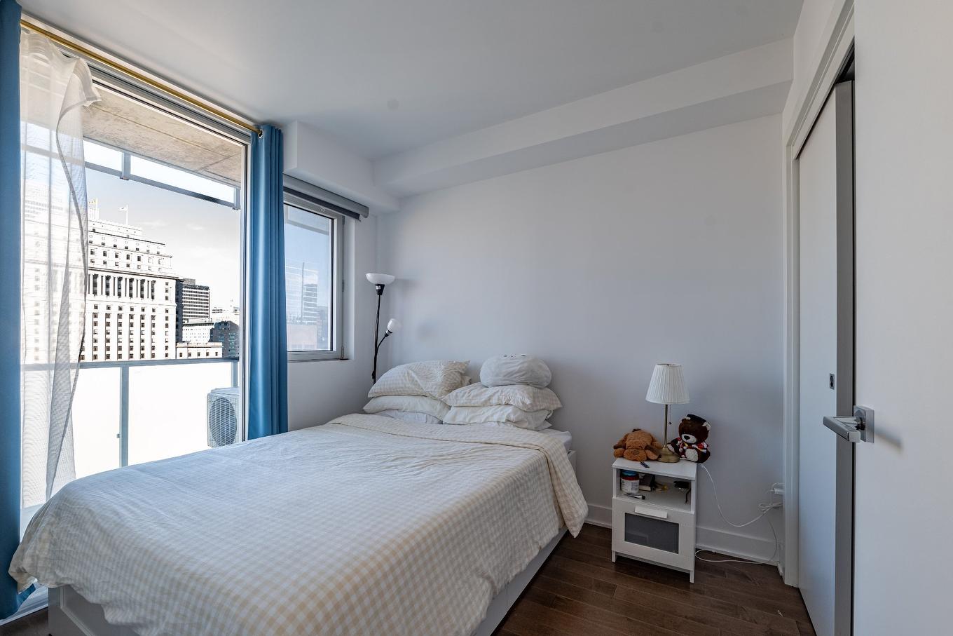 Bedroom - 1907-1239 Rue Drummond, Montréal (Ville-Marie), QC - Indoor Photo Showing Bedroom