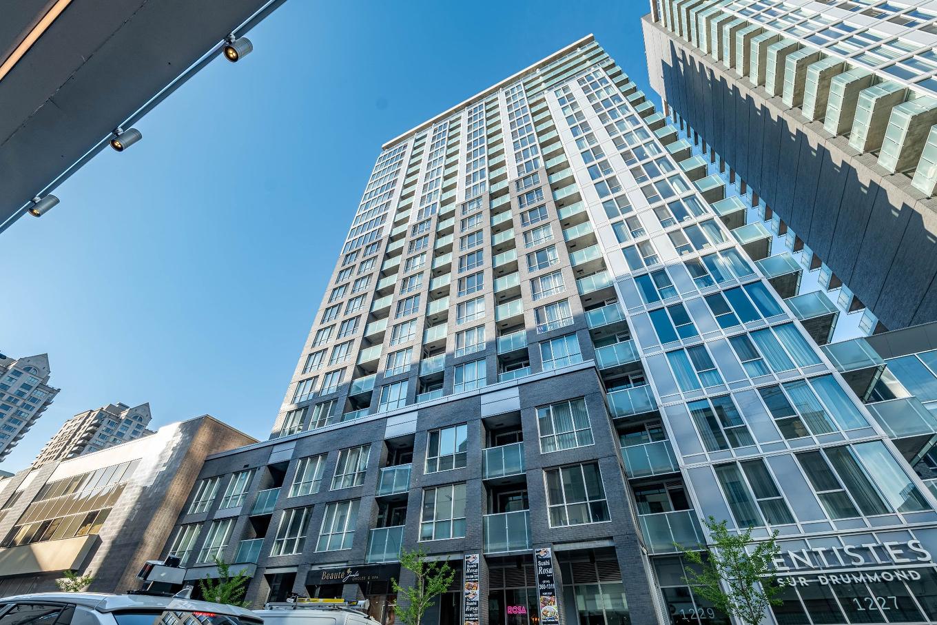 Exterior - 1907-1239 Rue Drummond, Montréal (Ville-Marie), QC - Outdoor With Facade