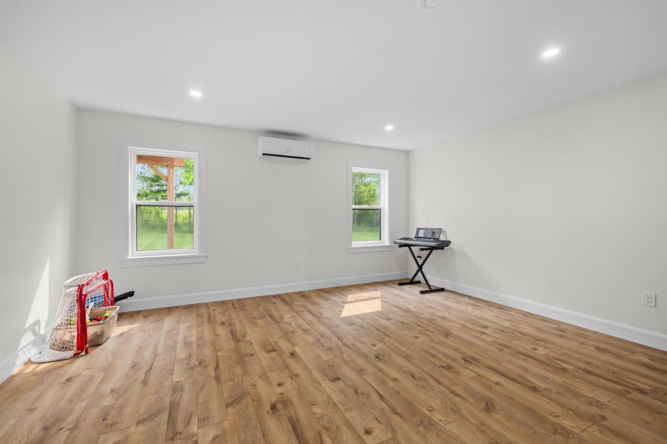 30 Waters Edge Lane, Cornwall, PE