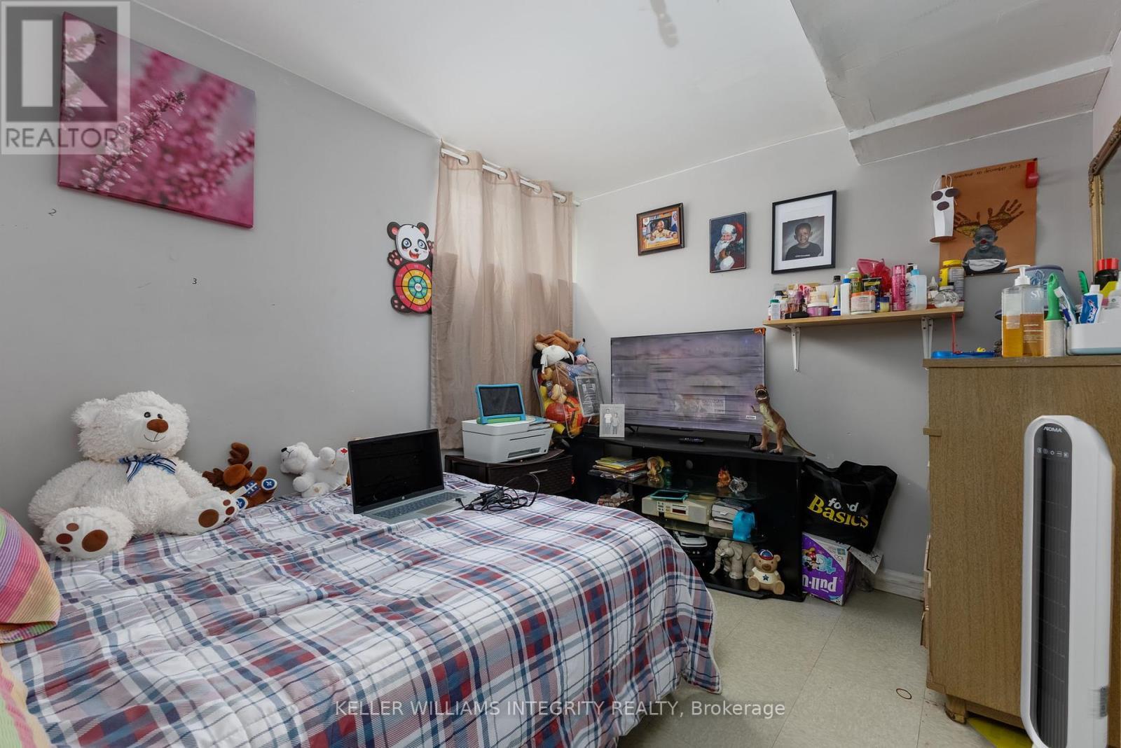 5070 Du Parc, The Nation, ON - Indoor Photo Showing Bedroom
