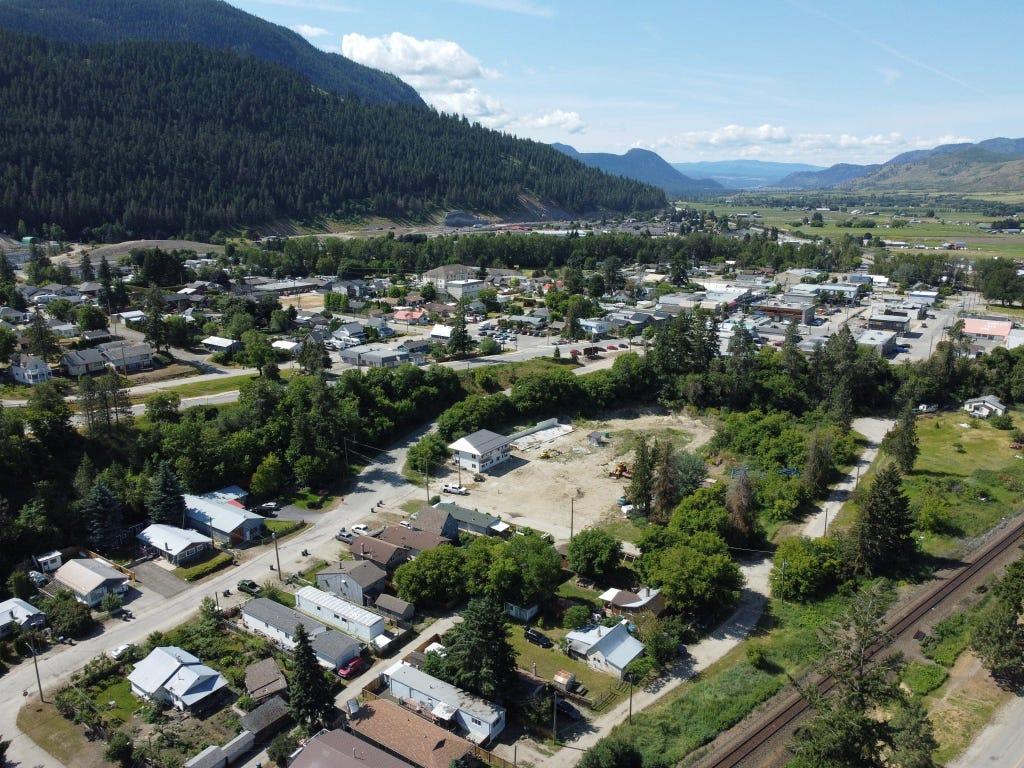 1025 First Avenue, Chase, BC - Outdoor With View