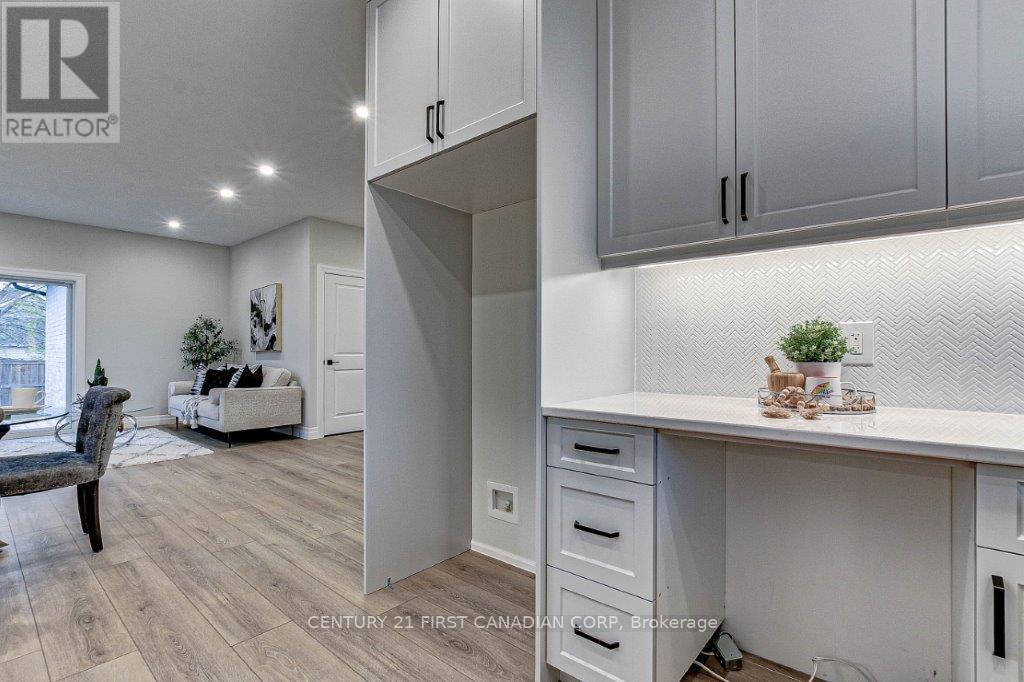 163 Elgin Avenue E, Goderich (Goderich (Town)), ON - Indoor