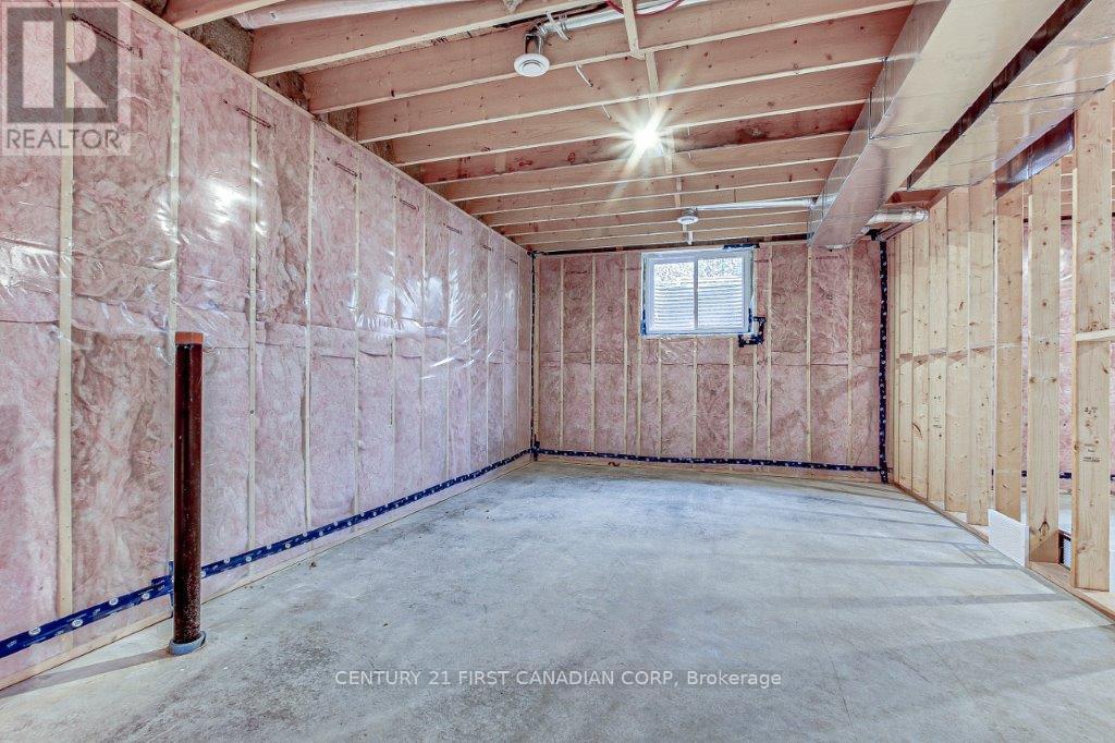 163 Elgin Avenue E, Goderich (Goderich (Town)), ON - Indoor