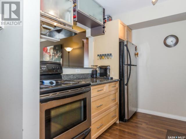 10 103 Powe Street, Saskatoon, SK - Indoor Photo Showing Kitchen