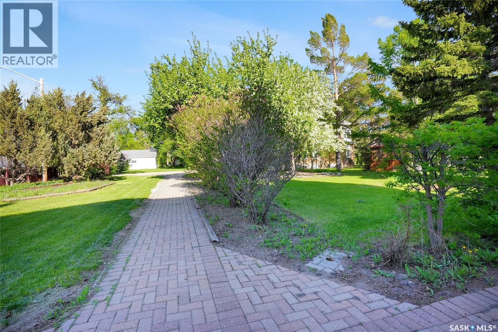 106 Front Street, Wolseley, SK