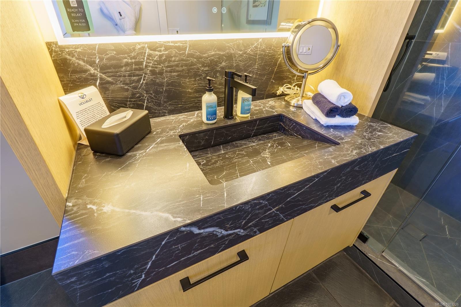 1104-596 Marine Dr, Ucluelet, BC - Indoor Photo Showing Other Room