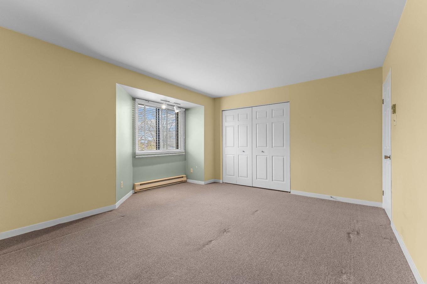 Primary bedroom - 6-7790 Boul. Perras, Montréal (Rivière-Des-Prairies/Pointe-Aux-Trembles), QC - Indoor Photo Showing Other Room