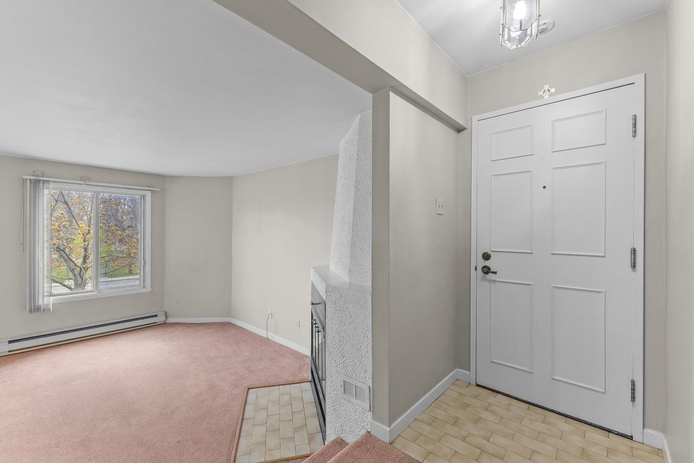 Hall - 6-7790 Boul. Perras, Montréal (Rivière-Des-Prairies/Pointe-Aux-Trembles), QC - Indoor Photo Showing Other Room