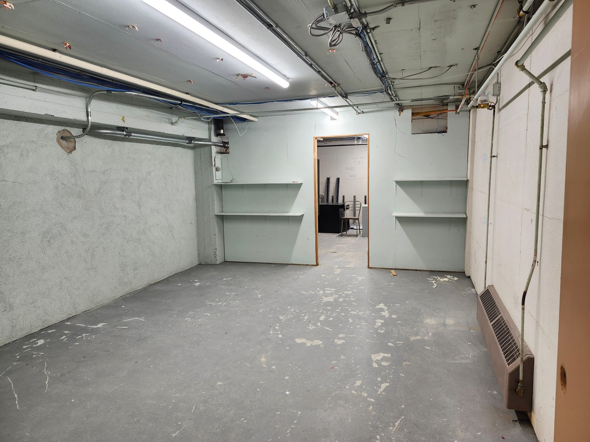 Workshop - 101 1Re Avenue O., Amos, QC - Indoor Photo Showing Garage