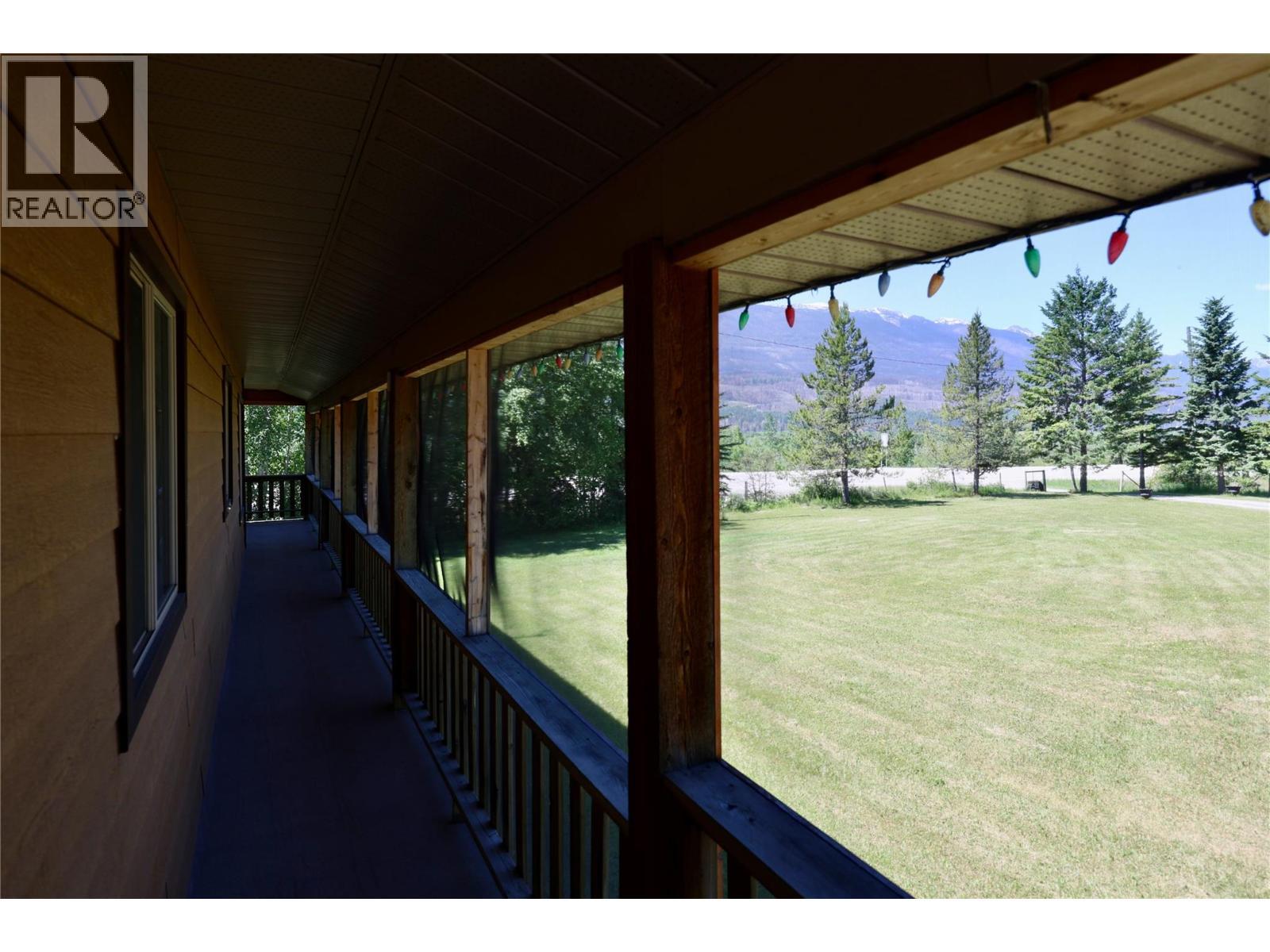 3049 95 Highway, Golden, BC - Outdoor With Exterior