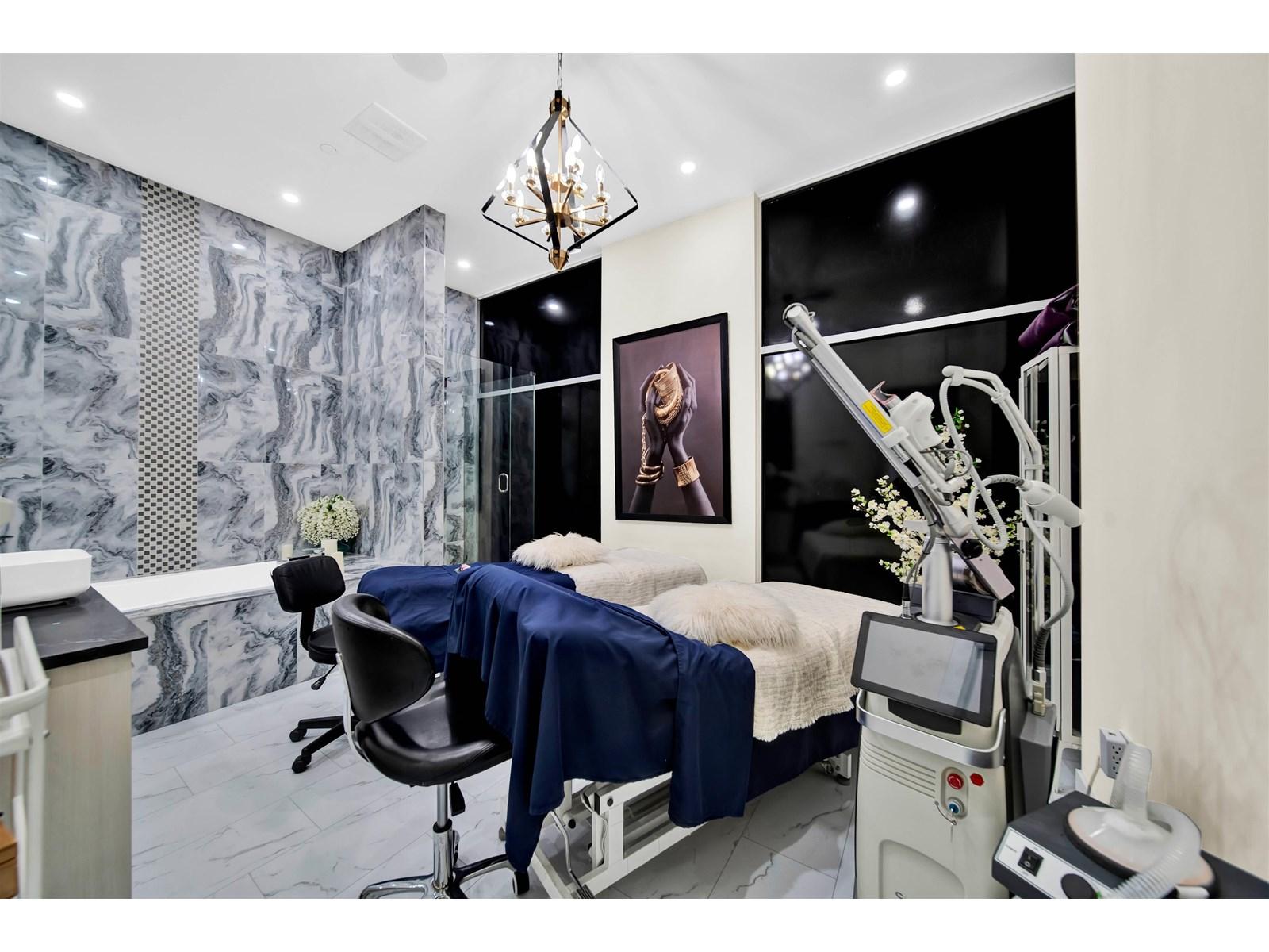 6 9015 120 Street, Delta, BC