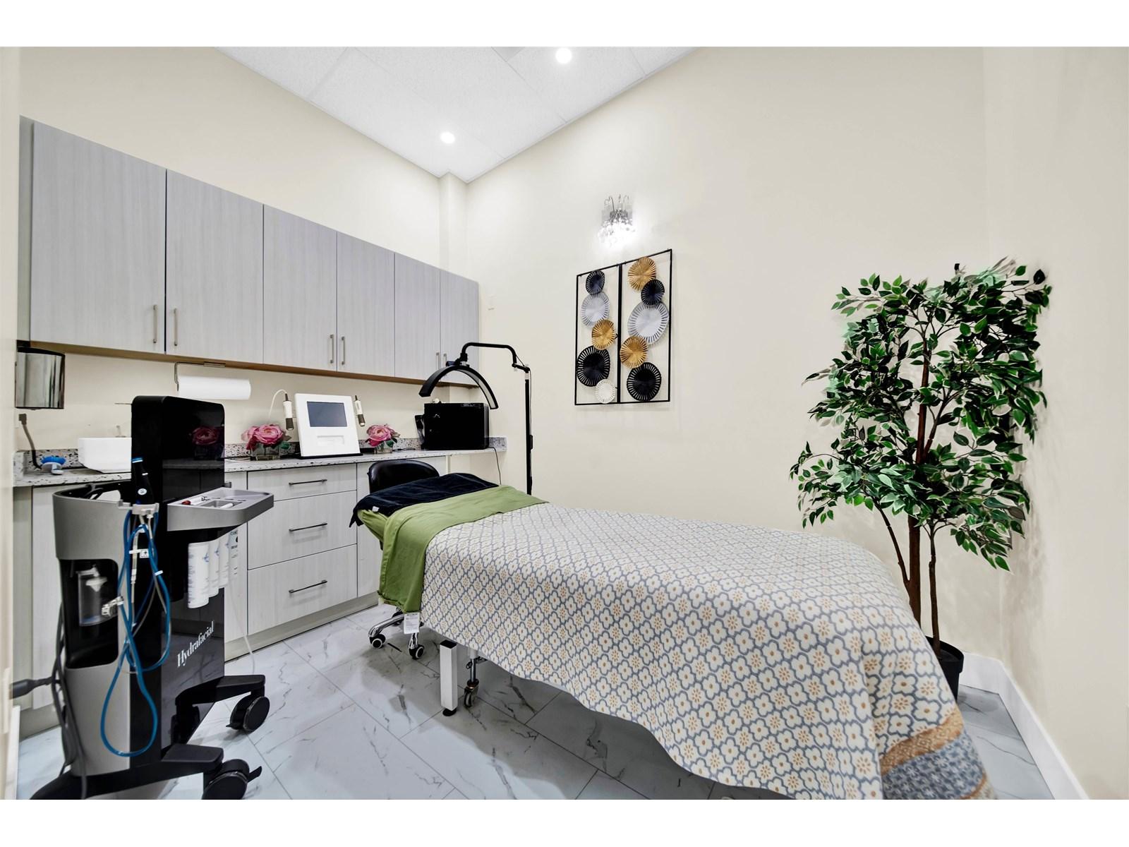 6 9015 120 Street, Delta, BC