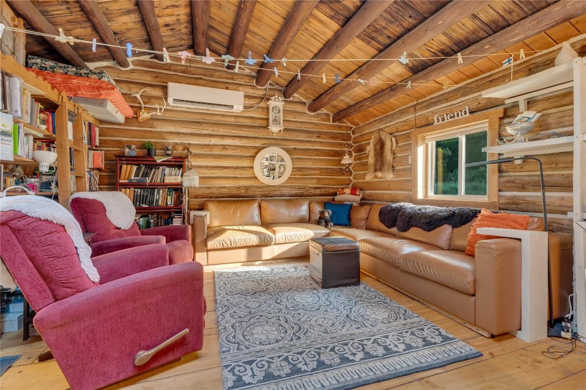 1840 Highway 3, Princeton, BC - Indoor