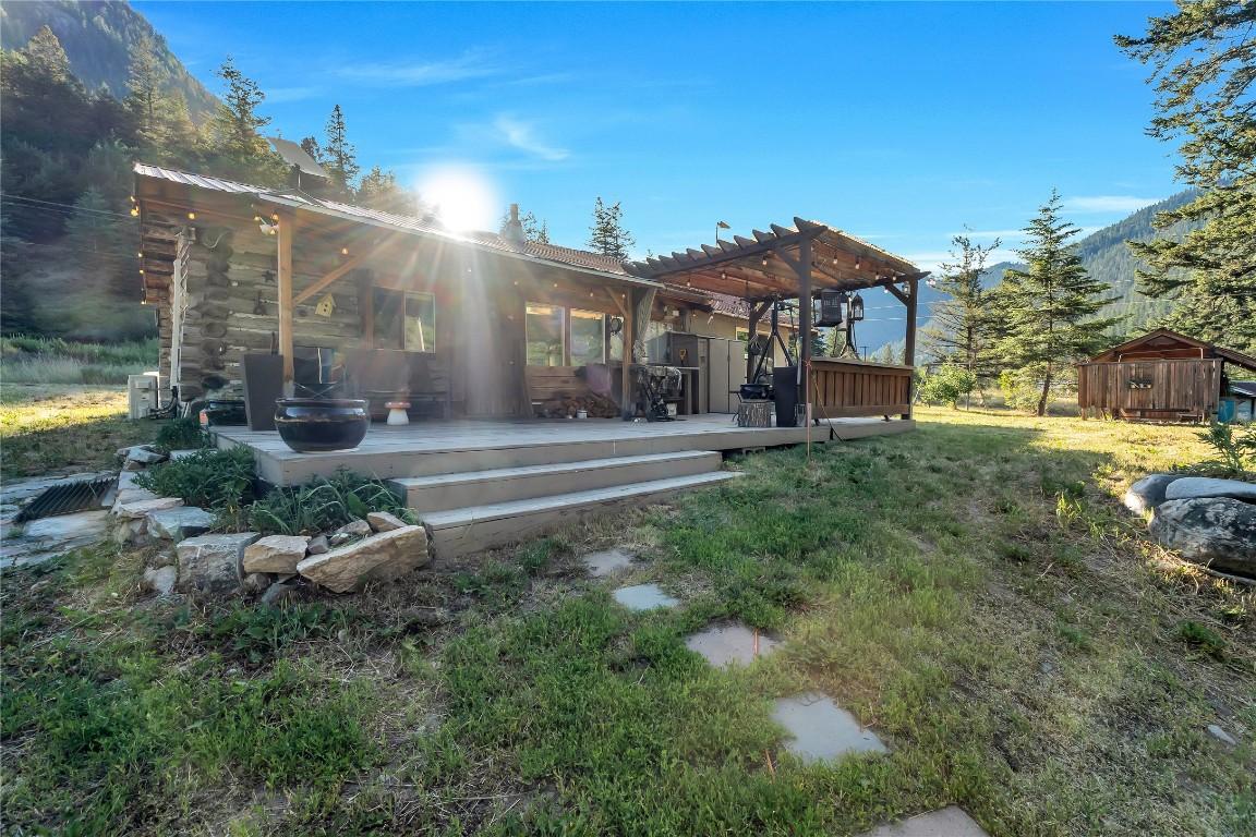 1840 Highway 3, Princeton, BC - Outdoor