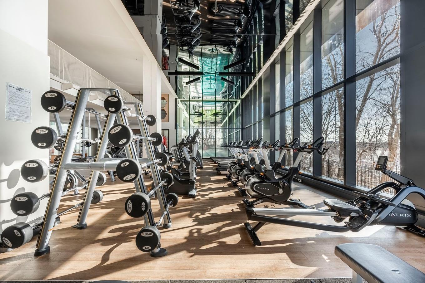 Exercise room - 1002-2000 Boul. René-Lévesque O., Montréal (Ville-Marie), QC - Indoor Photo Showing Gym Room