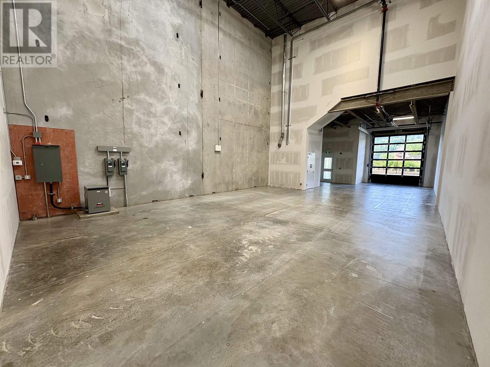 101 2660 Barnet Highway, Coquitlam, BC