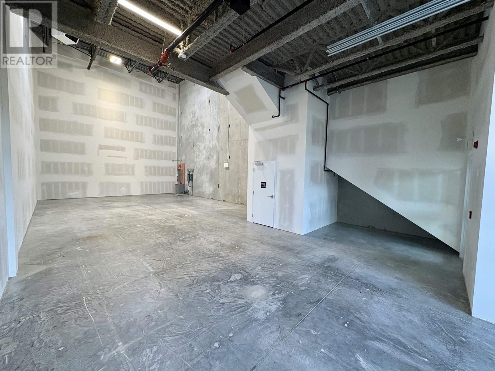 101 2660 Barnet Highway, Coquitlam, BC