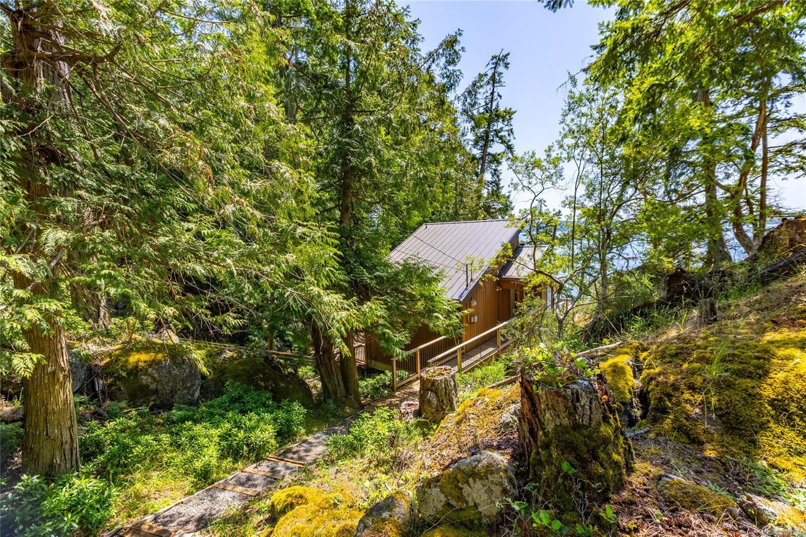 3803 Cutlass Crt, Pender Island, BC