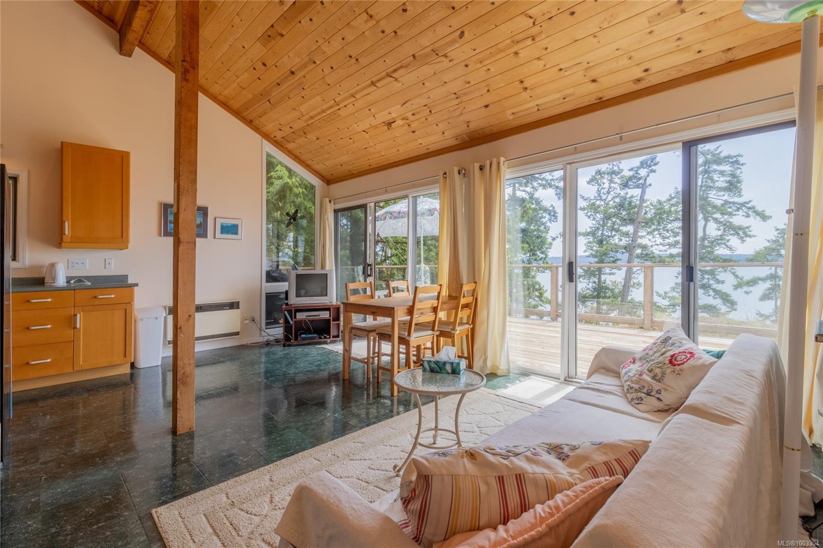 3803 Cutlass Crt, Pender Island, BC