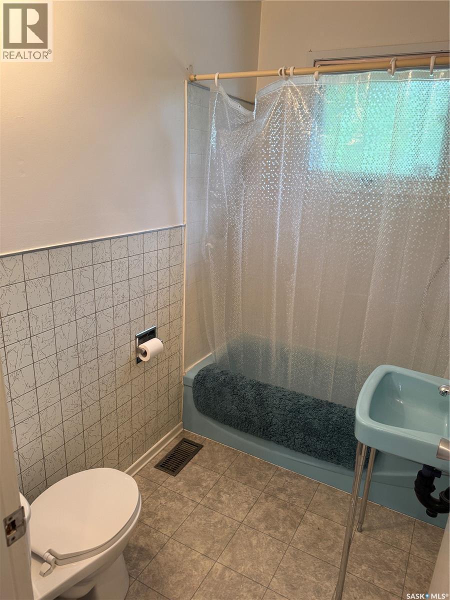 210 Ruby Drive, Coteau Rm No. 255, SK - Indoor Photo Showing Bathroom