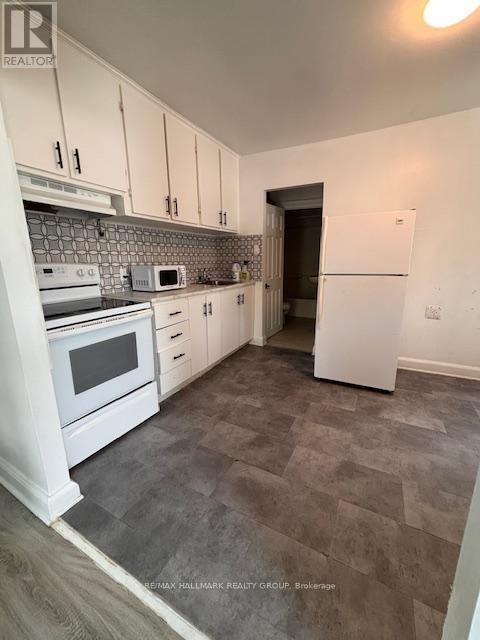 266 Emond Street, Ottawa, ON - Indoor Photo Showing Kitchen