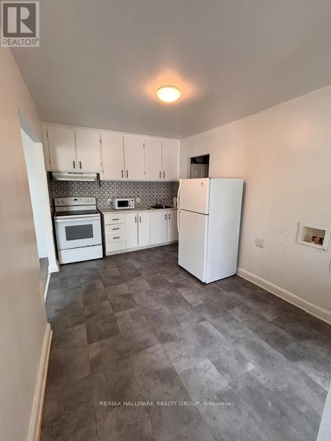 266 Emond Street, Ottawa, ON - Indoor Photo Showing Kitchen