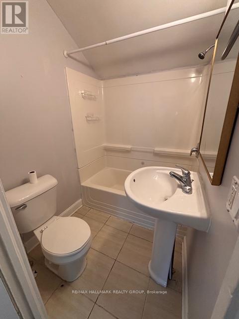 266 Emond Street, Ottawa, ON - Indoor Photo Showing Bathroom