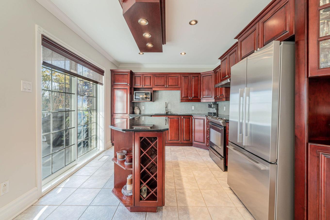 Cuisine - 371 Rue De L'Harmonie, Laval (Duvernay), QC - Indoor Photo Showing Kitchen