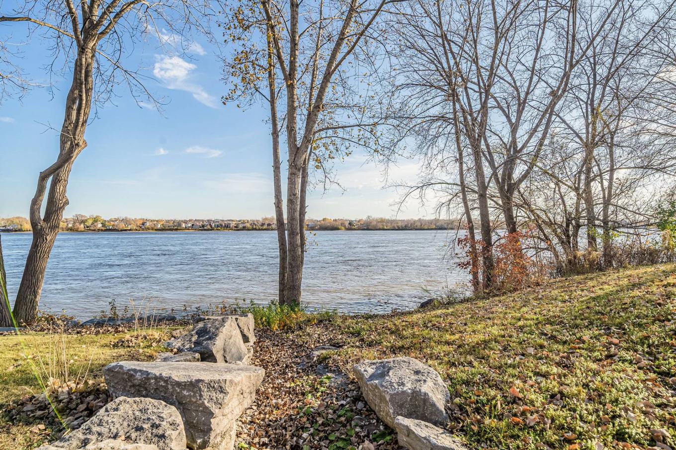Vue sur l'eau - 371 Rue De L'Harmonie, Laval (Duvernay), QC - Outdoor With Body Of Water With View