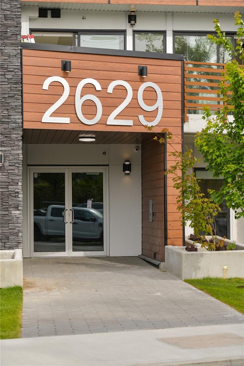 409-2629 Millstream Rd, Langford, BC - Outdoor