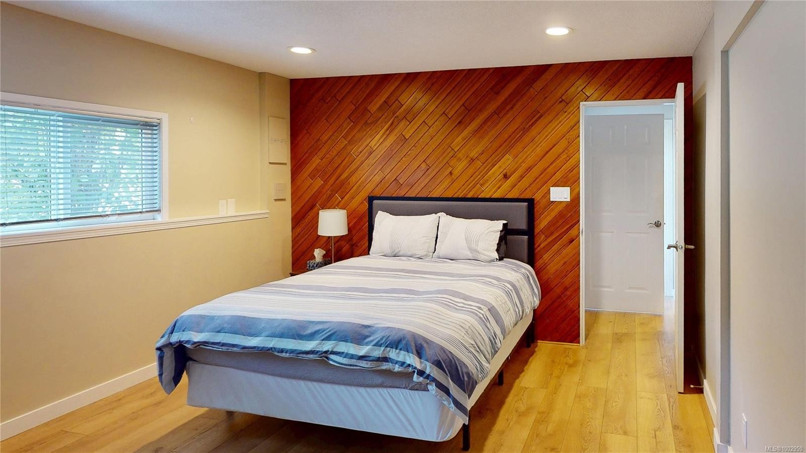 4767 Cordova Bay Rd, Saanich, BC