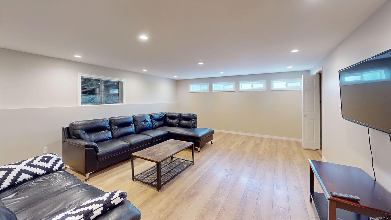 4767 Cordova Bay Rd, Saanich, BC