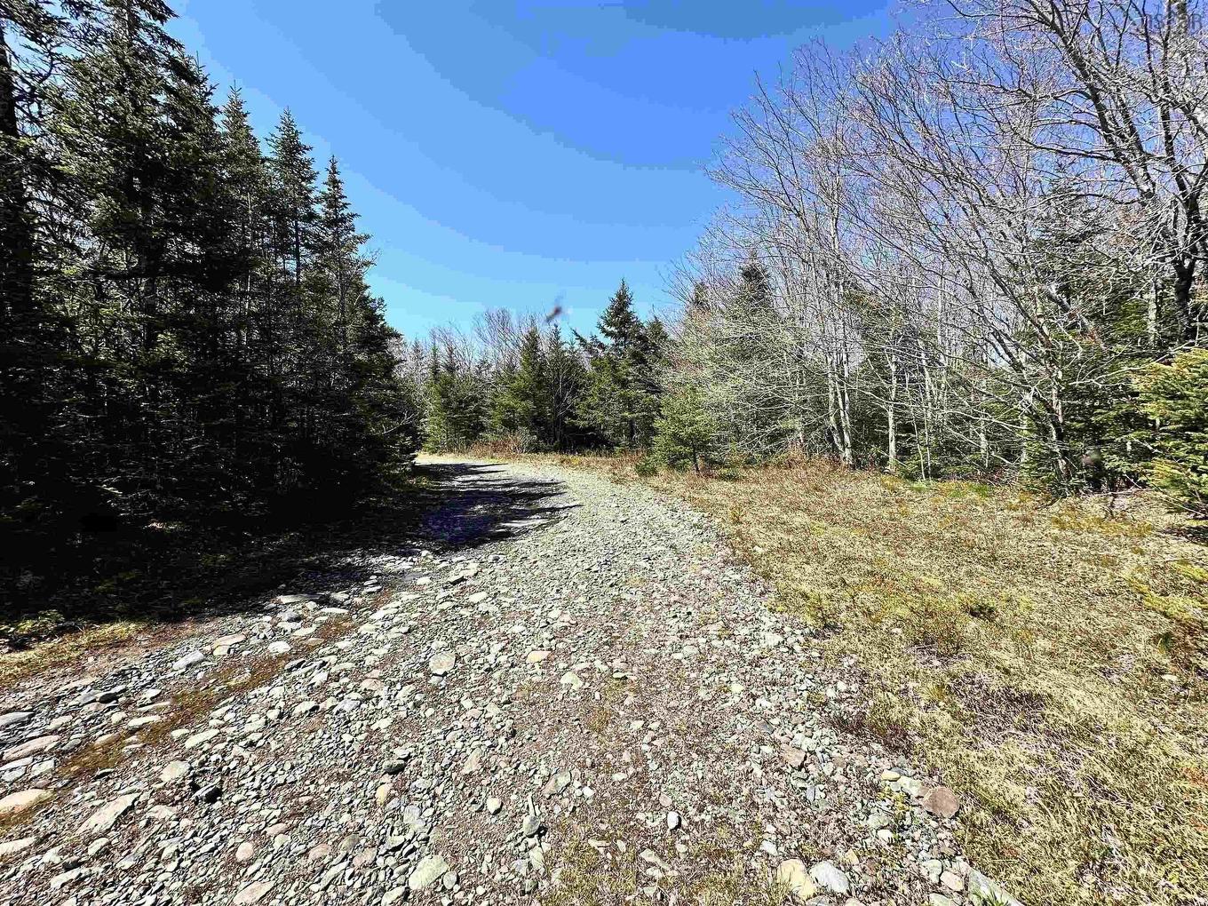 Grant 16738 Moser River North Road, Moser River, NS