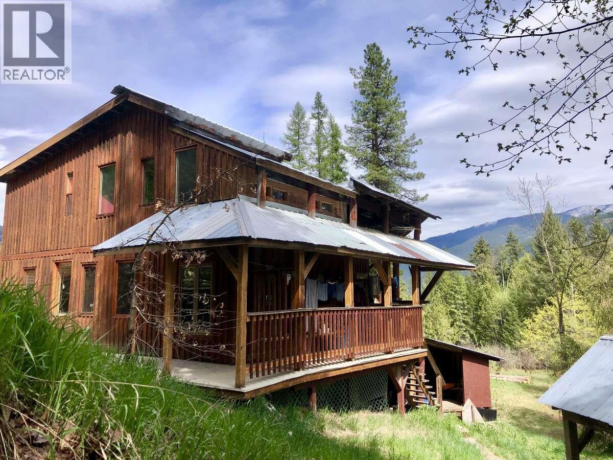 6119 Slocan River Road, Appledale, BC - Outdoor With Deck Patio Veranda