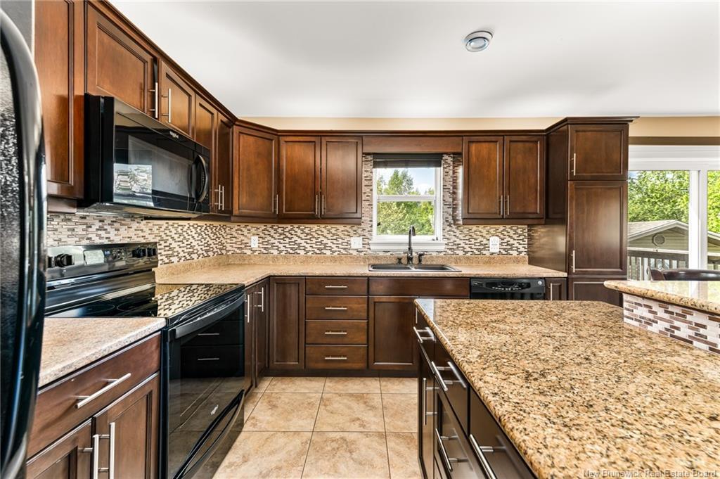 551 Dover Rd, Dieppe, NB