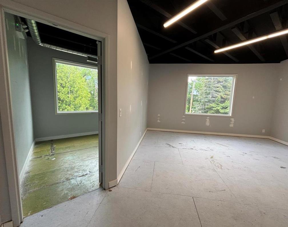 449 Main St, Oakbank, MB