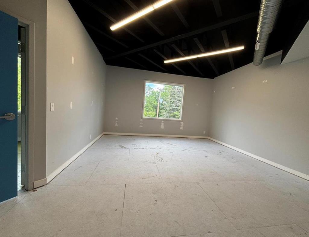 449 Main St, Oakbank, MB